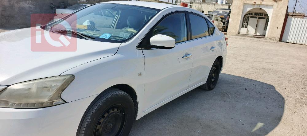 نيسان سنترا